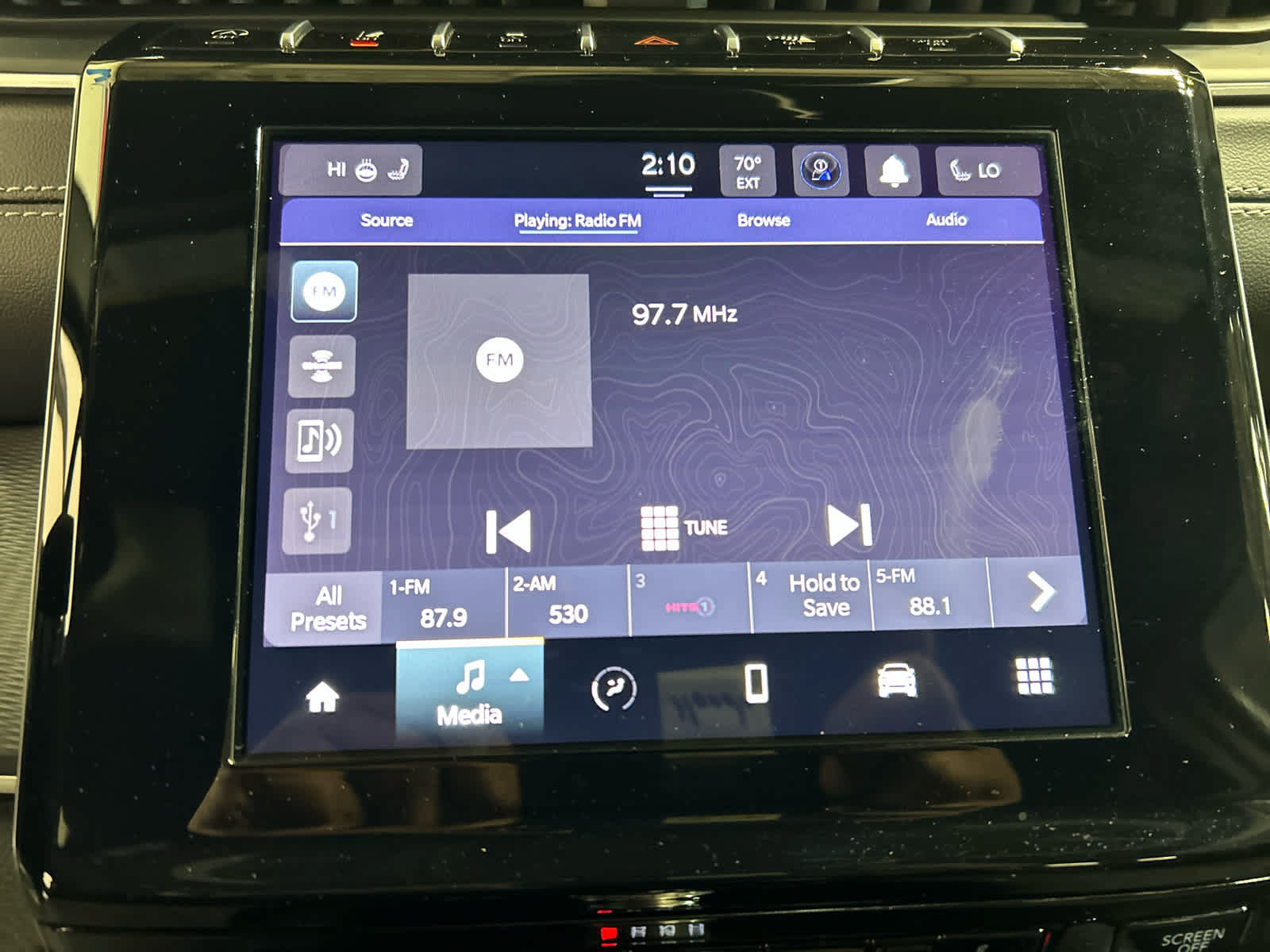 Used 2024 Jeep Grand Cherokee L Altitude AWD/4WD image 12