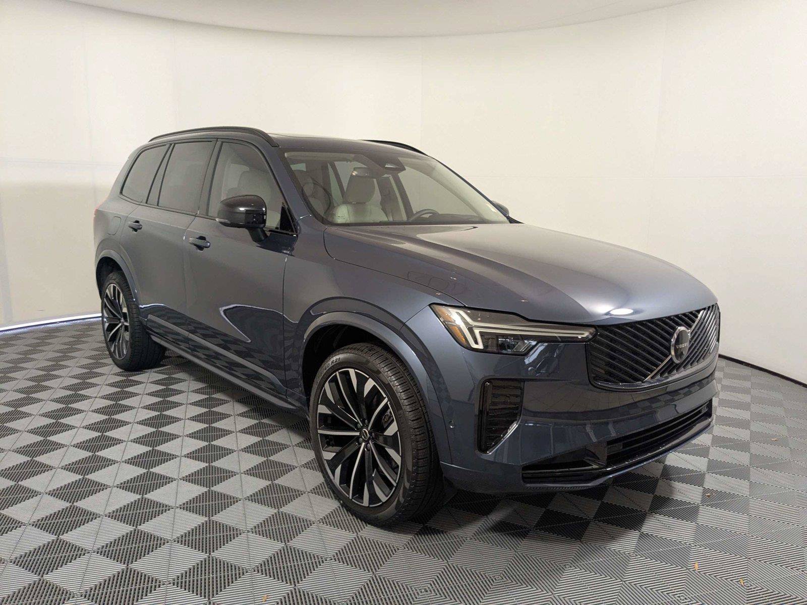Used 2026 Volvo XC90 B6 Ultra AWD/4WD image 3