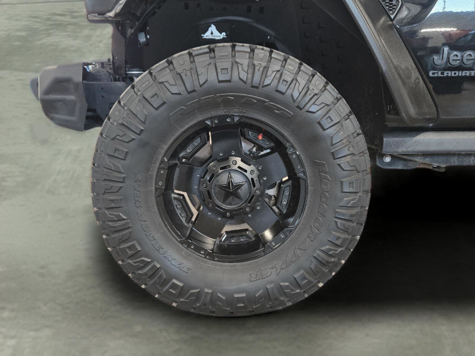 Used 2021 Jeep Gladiator Willys AWD/4WD image 41