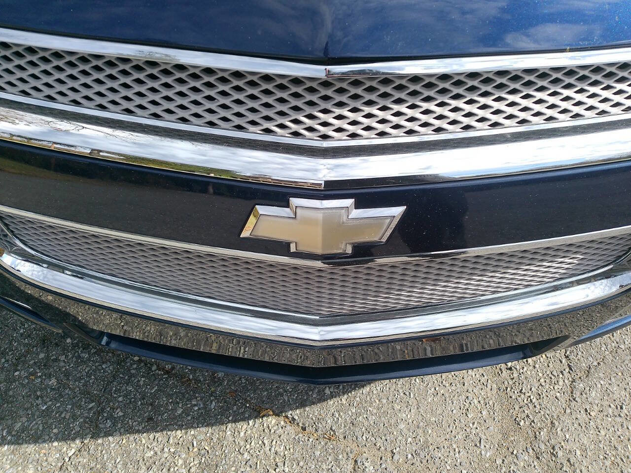 Used 2009 Chevrolet Malibu LTZ w/ Rear Power Package image 40