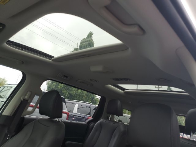 New 2027 Kia Carnival SX w/ Dark Edition Package FWD image 17
