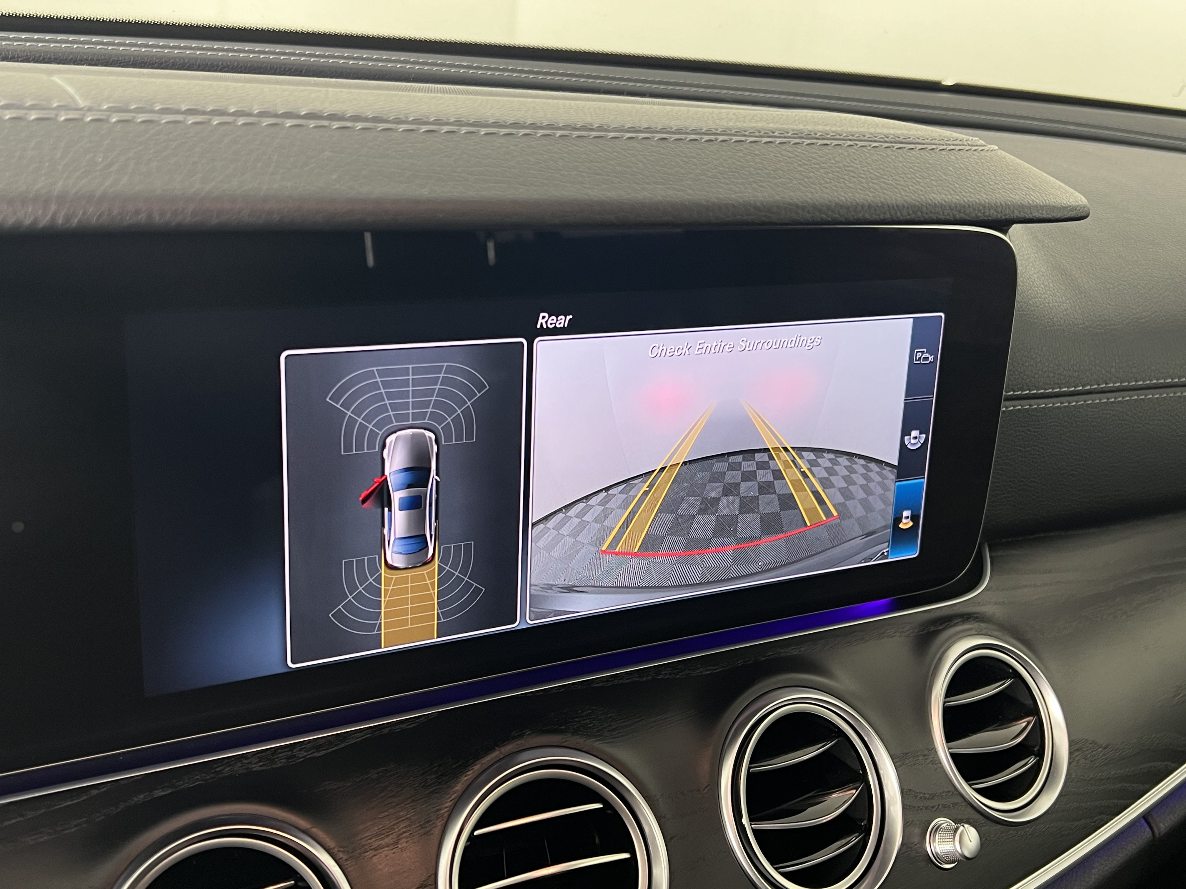 Used 2018 Mercedes-Benz E 43 AMG 4MATIC Sedan image 31