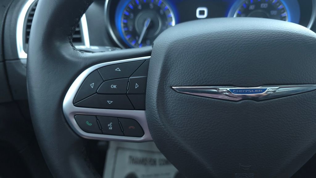Used 2019 Chrysler 300 Touring w/ Quick Order Package 2EF RWD image 27