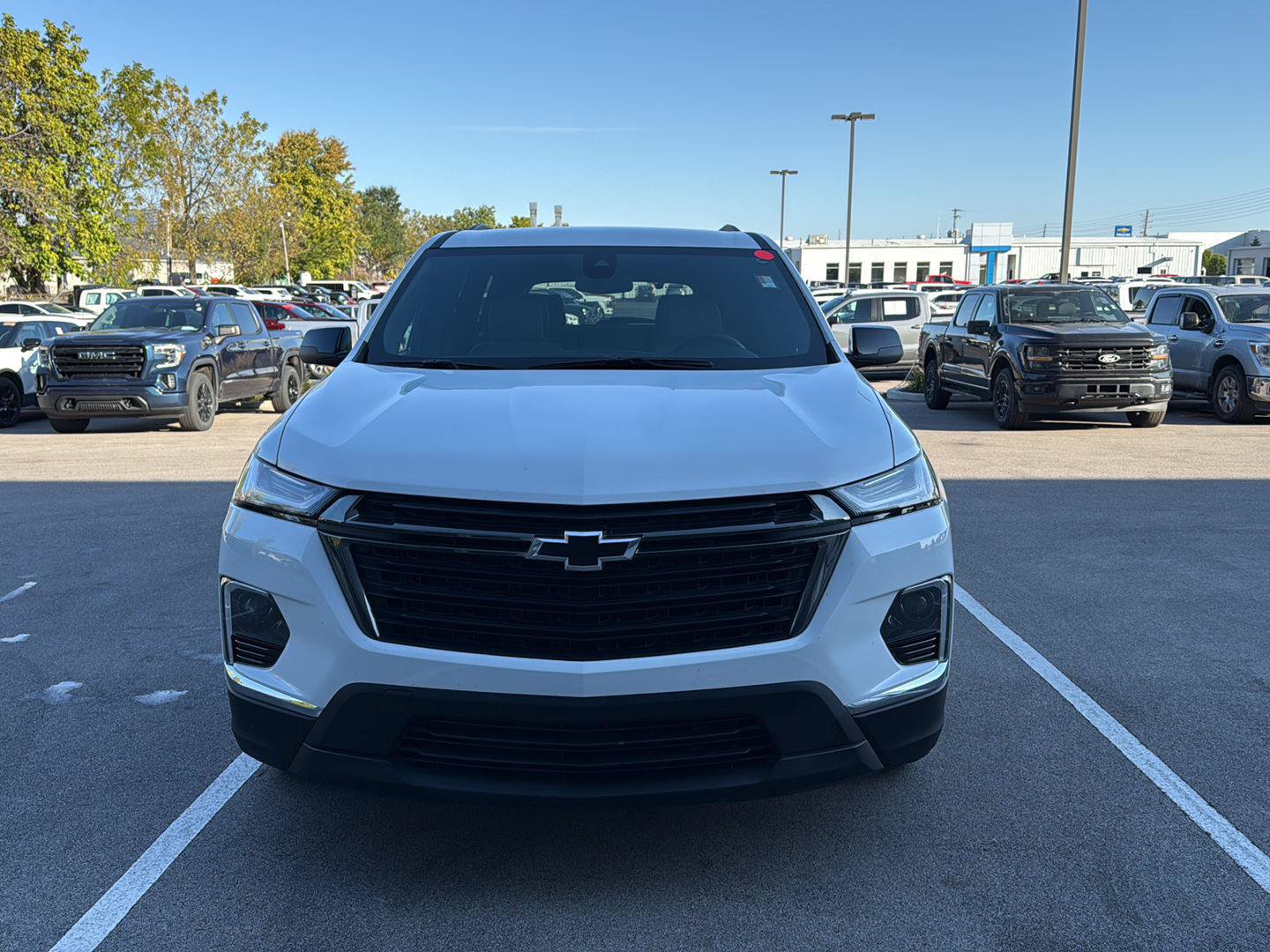 Used 2022 Chevrolet Traverse LS w/ Midnight/Sport Edition AWD/4WD image 8