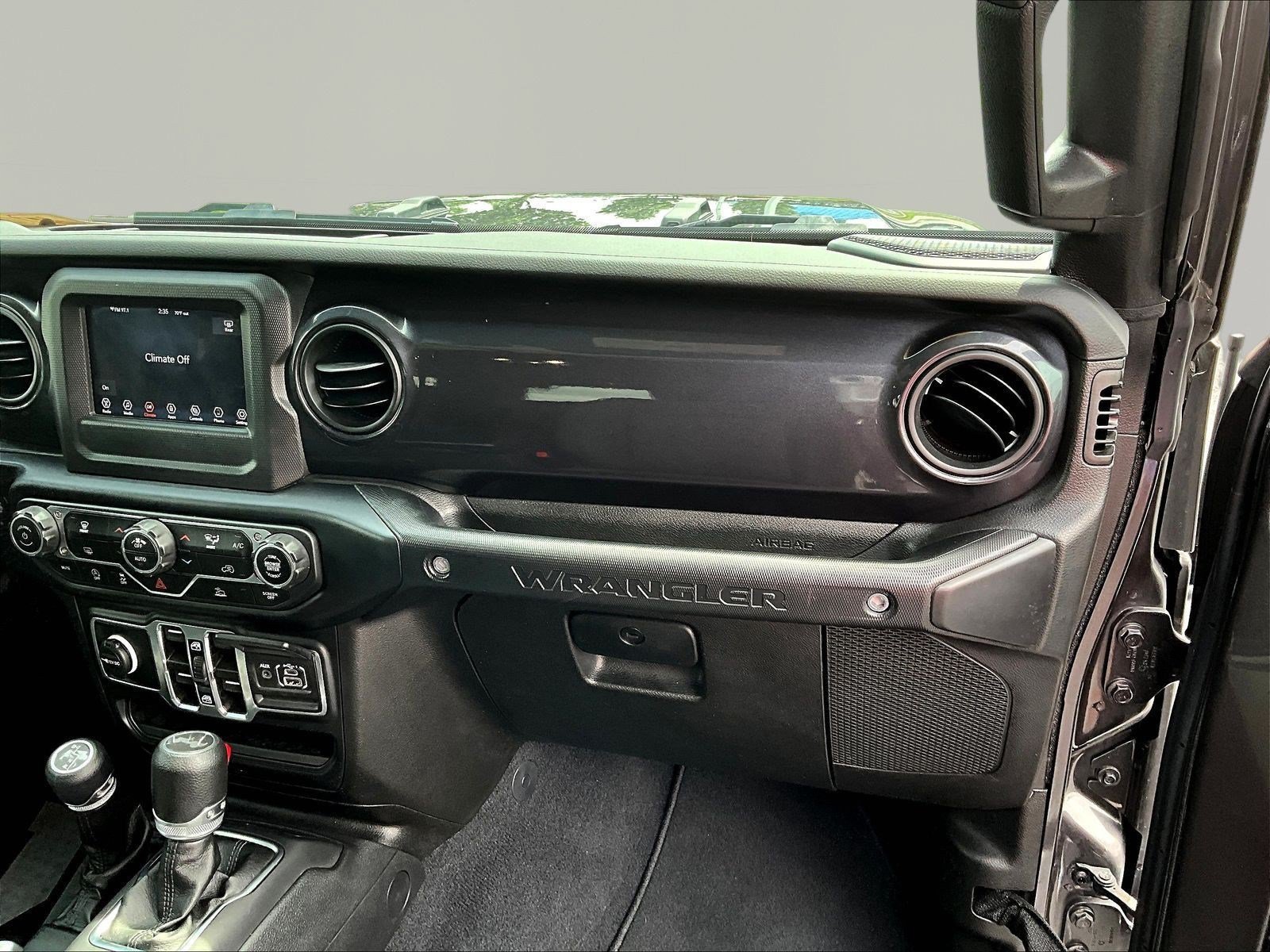 Used 2022 Jeep Wrangler Unlimited Sport AWD/4WD image 25