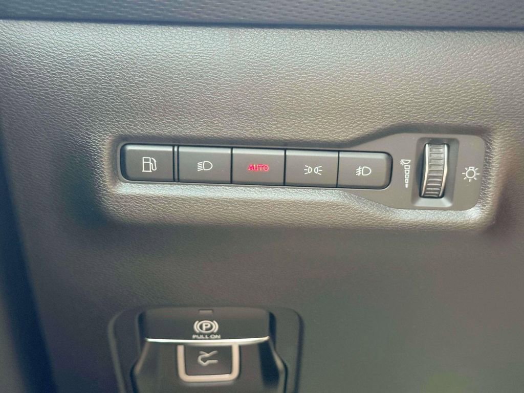 New 2026 Jeep Cherokee Limited AWD/4WD image 18