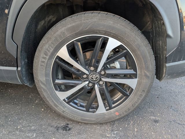 Used 2024 Toyota Corolla Cross XSE image 25