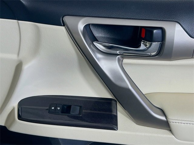 Used 2020 Lexus GX 460 Premium image 31