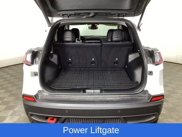Used 2023 Jeep Cherokee Trailhawk image 10