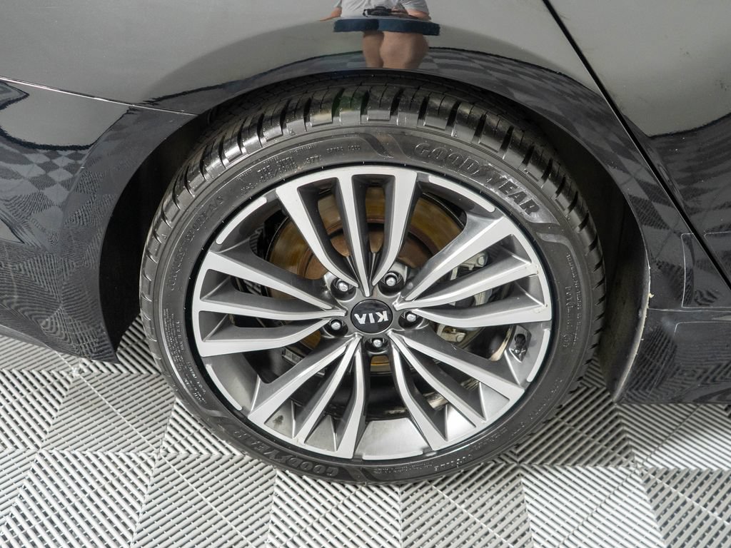 Used 2018 Kia Stinger Premium RWD image 30