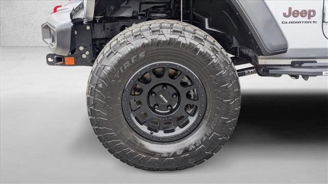 Used 2023 Jeep Gladiator Rubicon w/ Cold Weather Group image 29