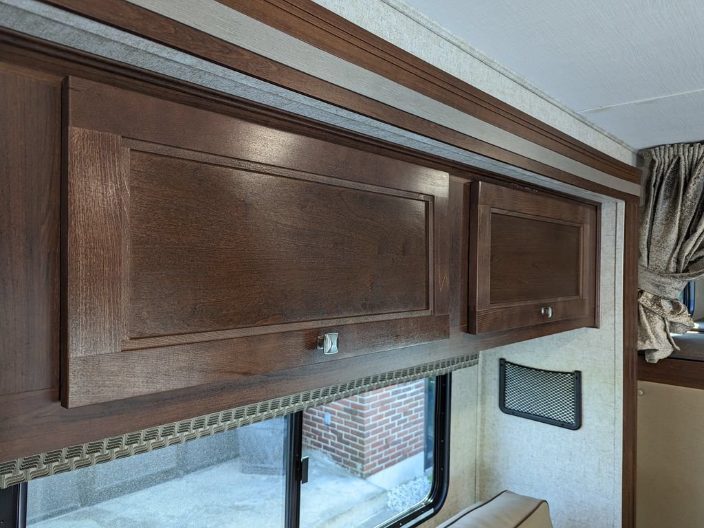 Used 2019 Chevrolet Express 4500 w/ RV Package RWD image 52