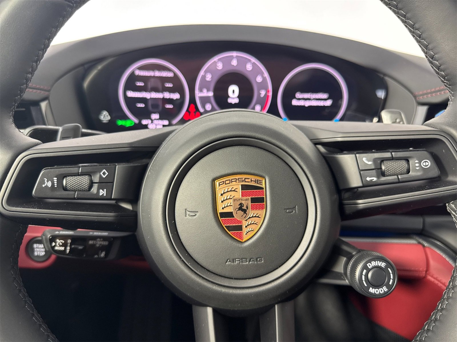 Certified 2025 Porsche Panamera image 27