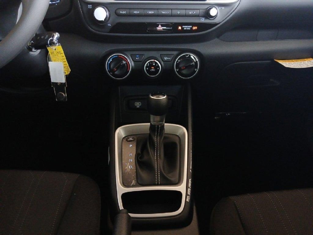 New 2026 Hyundai Venue SE FWD image 11