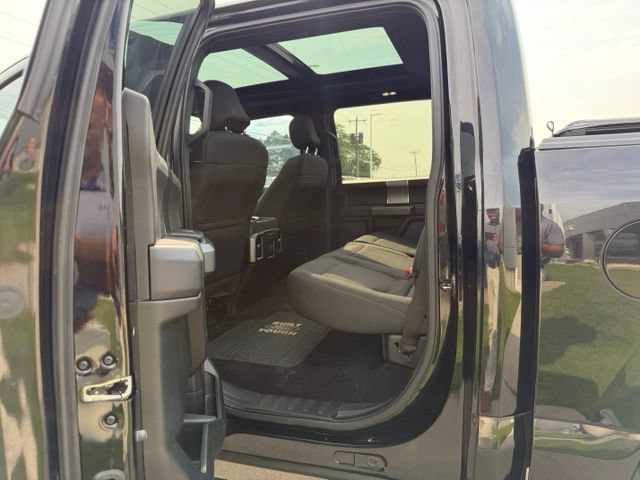 Used 2016 Ford F150 XLT w/ Equipment Group 302A Luxury AWD/4WD image 15