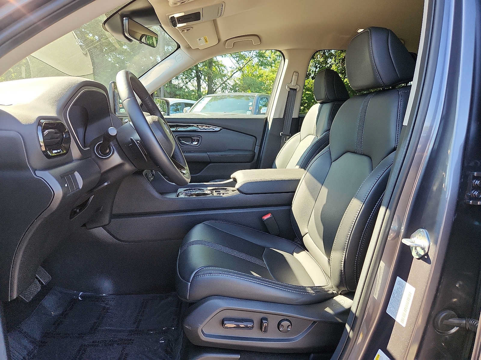 Certified 2026 Honda Passport RTL image 13