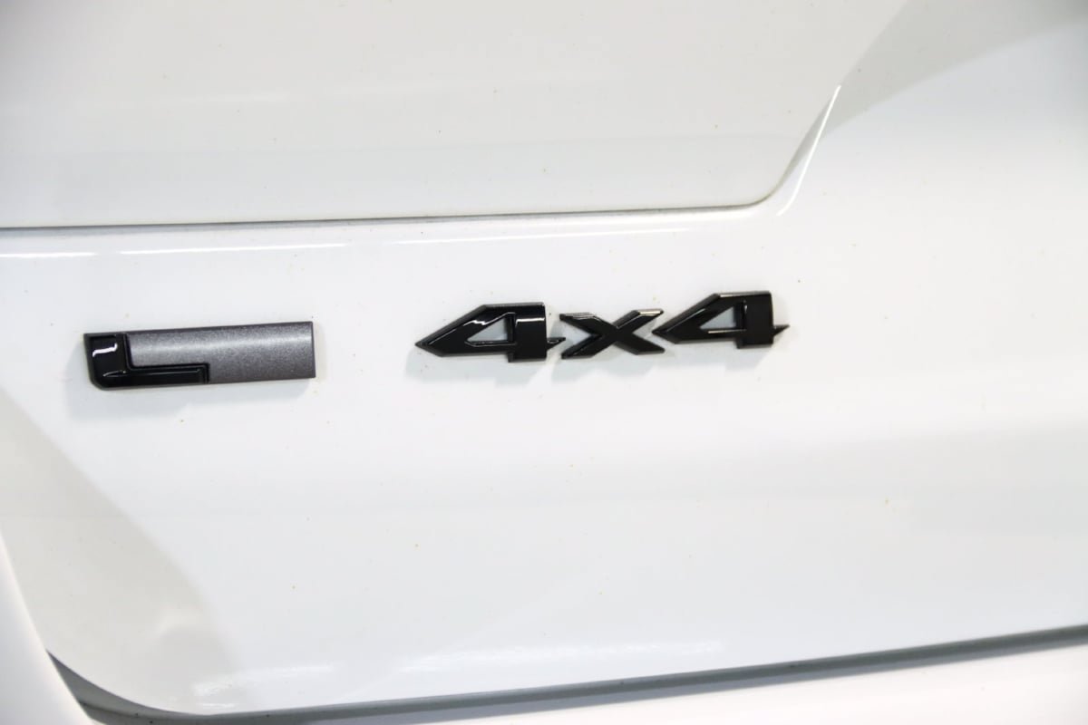 Used 2023 Jeep Grand Cherokee L Laredo AWD/4WD image 9
