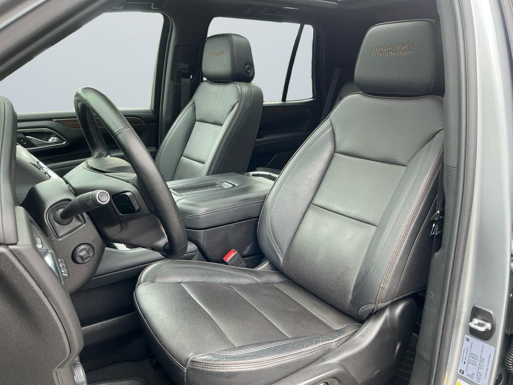 Used 2024 Chevrolet Tahoe High Country AWD/4WD image 10