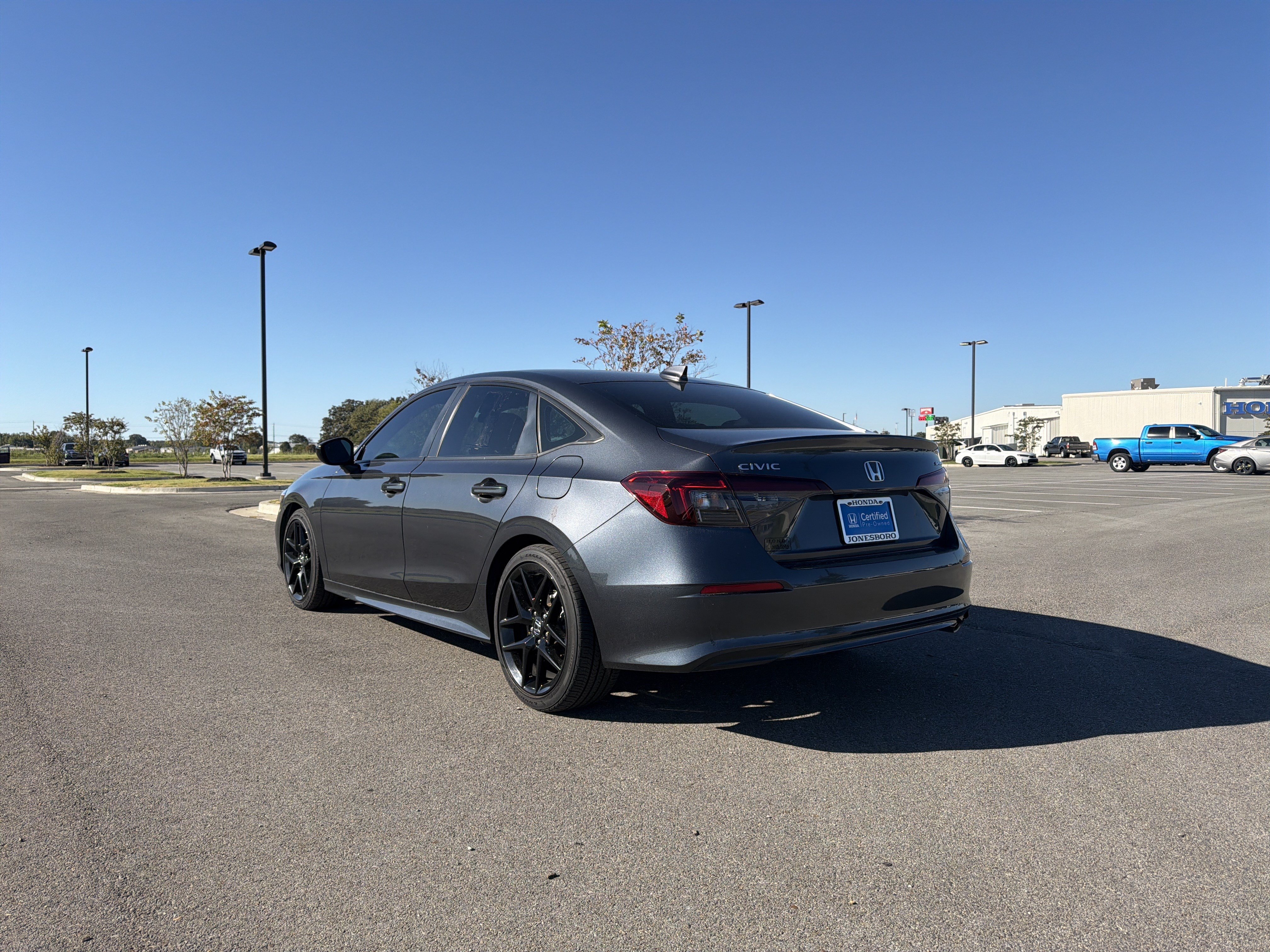 Used 2025 Honda Civic Sport image 3