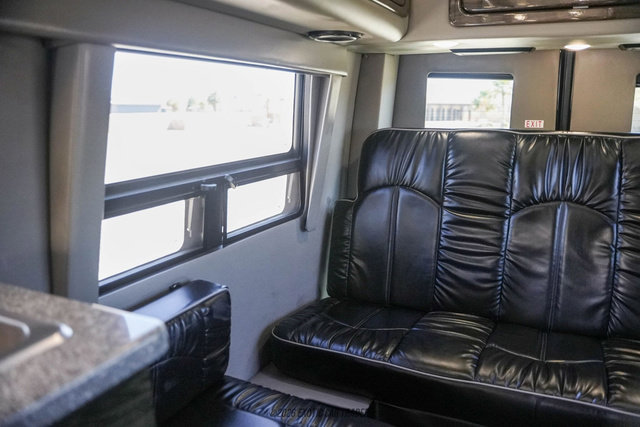 Used 2017 Mercedes-Benz Sprinter 3500 image 32