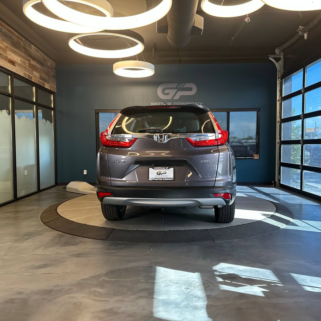 Used 2017 Honda CR-V LX image 4
