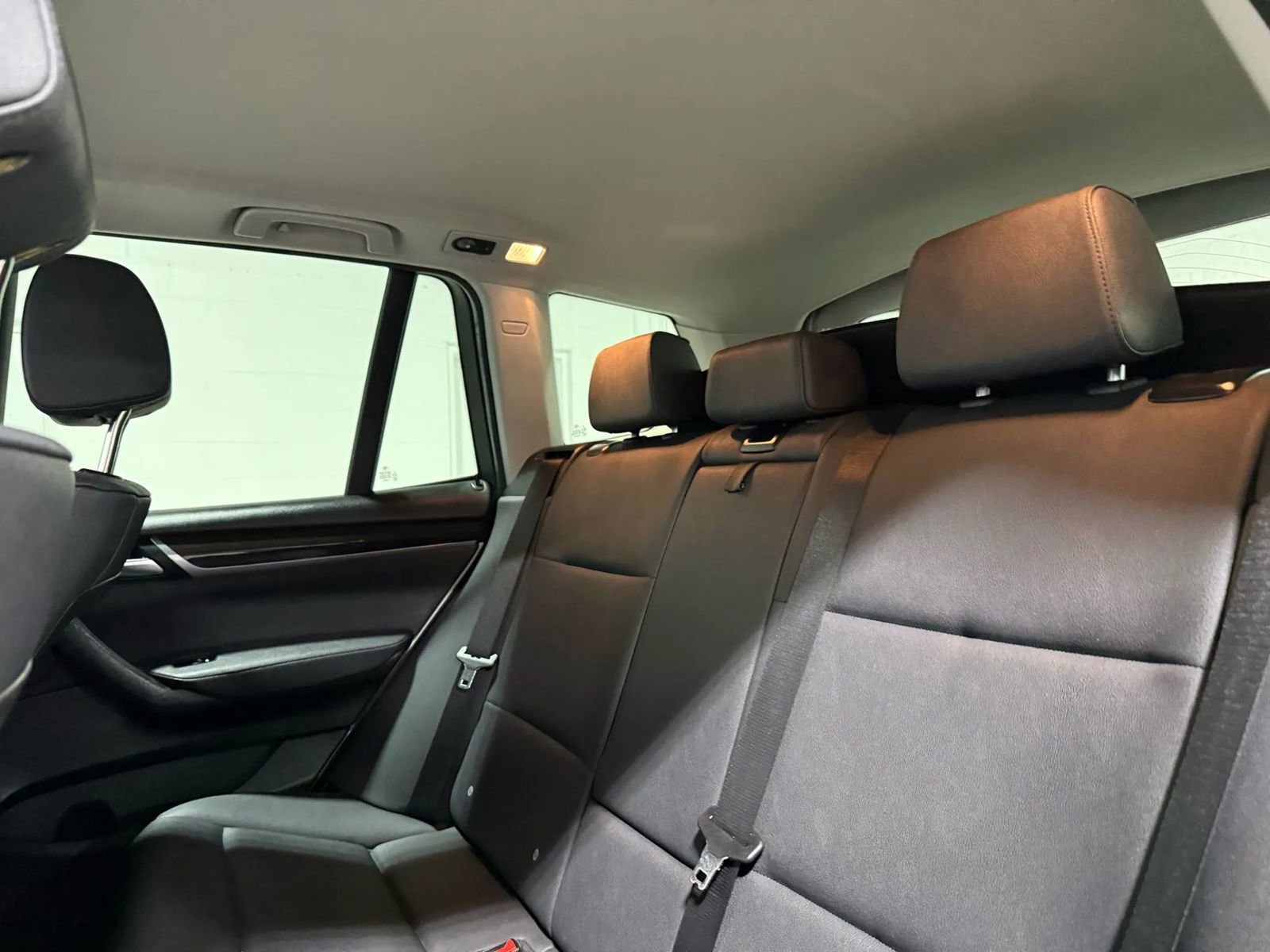 Used 2017 BMW X3 xDrive28i image 36