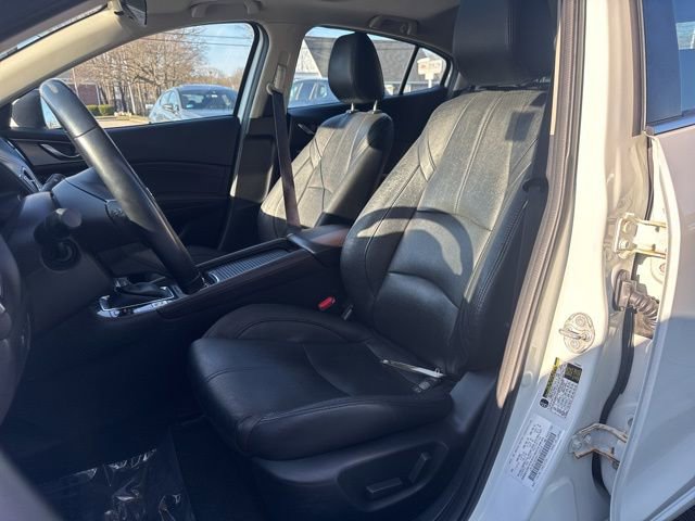 Used 2017 MAZDA MAZDA3 Grand Touring image 10