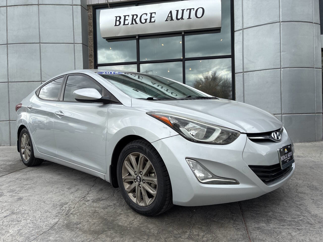 Used 2015 Hyundai Elantra SE w/ Option Group 02