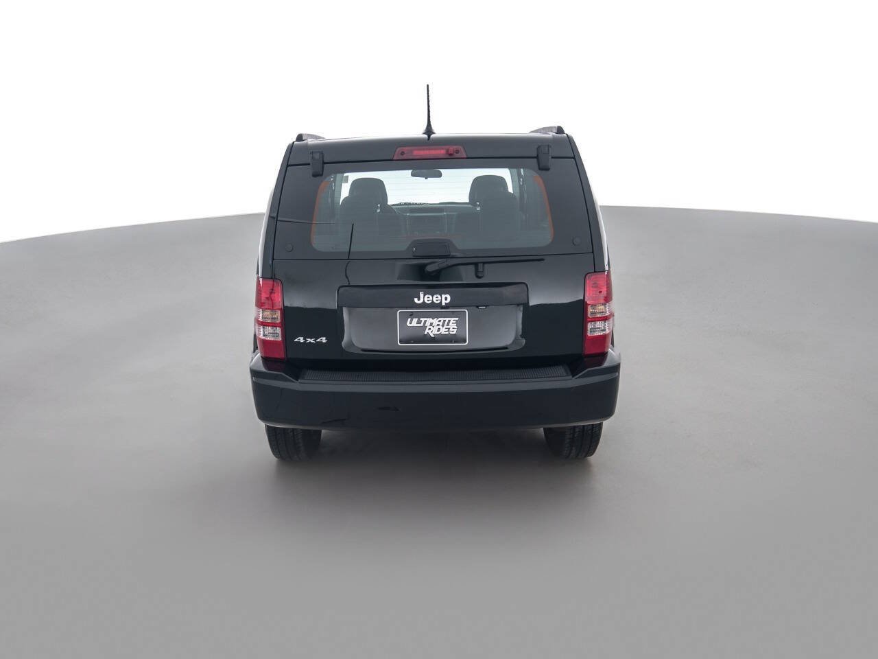 Used 2012 Jeep Liberty Sport AWD/4WD image 6