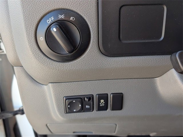 Used 2019 Nissan NV 3500 SV image 19