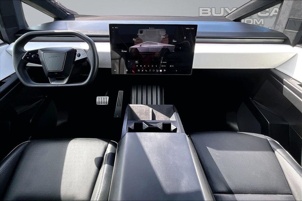 Used 2024 Tesla Cybertruck AWD Crew Cab image 15