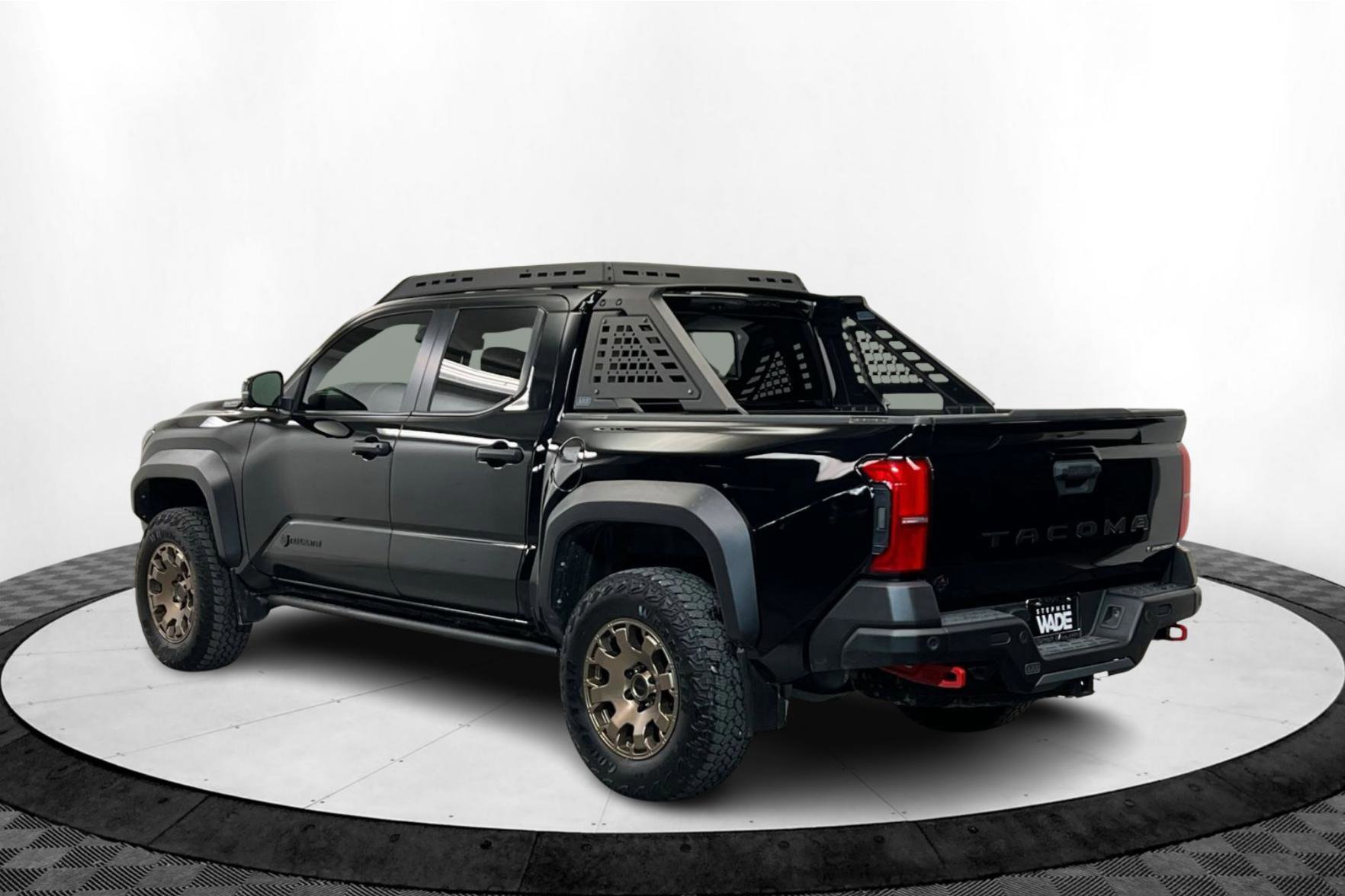 Used 2024 Toyota Tacoma Trailhunter Hybrid image 3