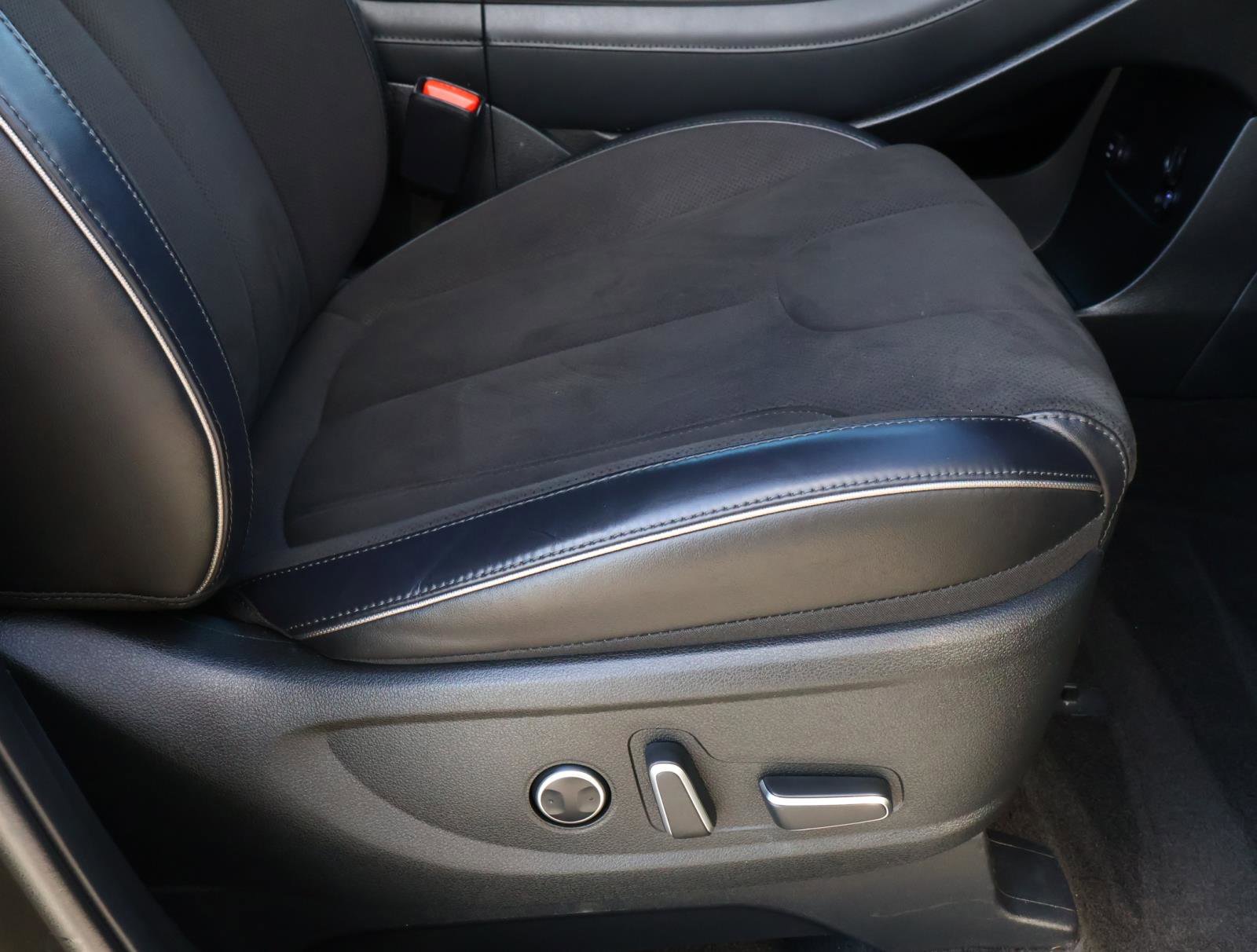 Used 2025 Hyundai Palisade Calligraphy image 19