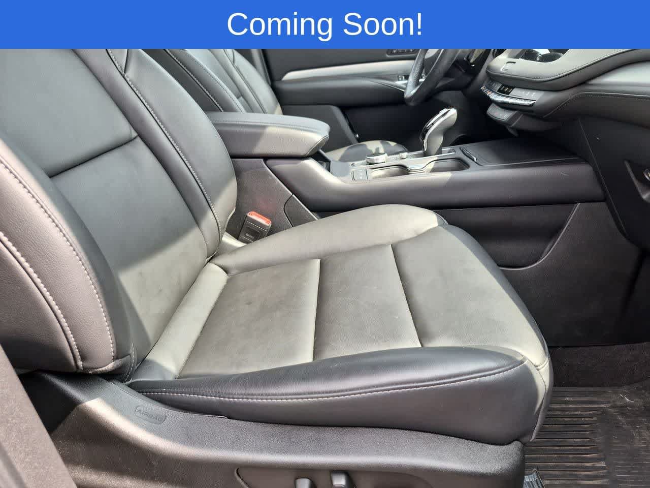 Used 2023 Cadillac XT4 Premium Luxury w/ Cold Weather Package AWD/4WD image 15