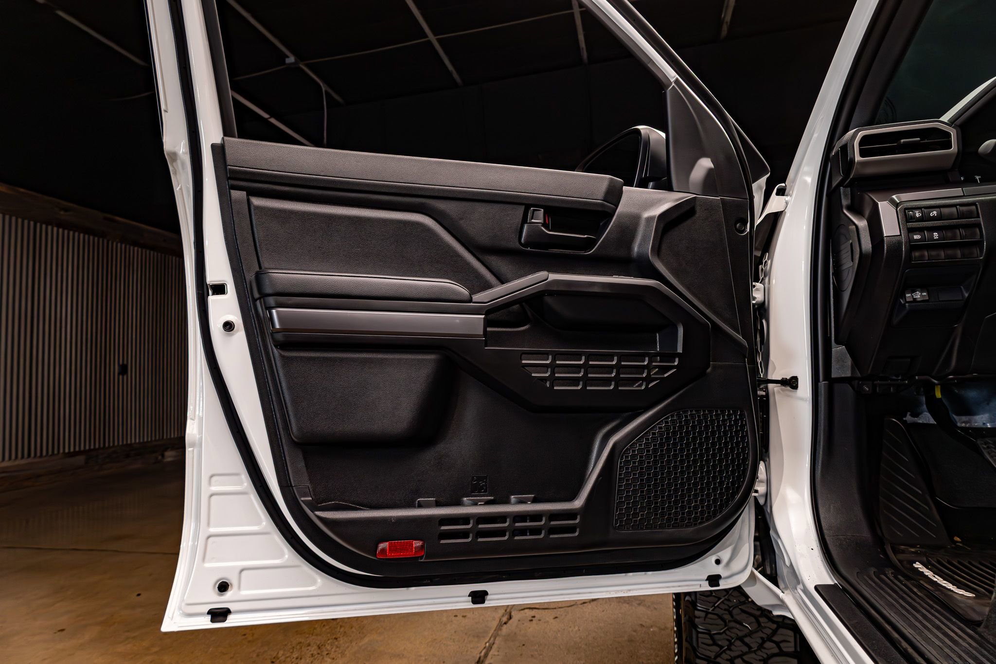 Used 2026 Toyota Tacoma SR5 image 29