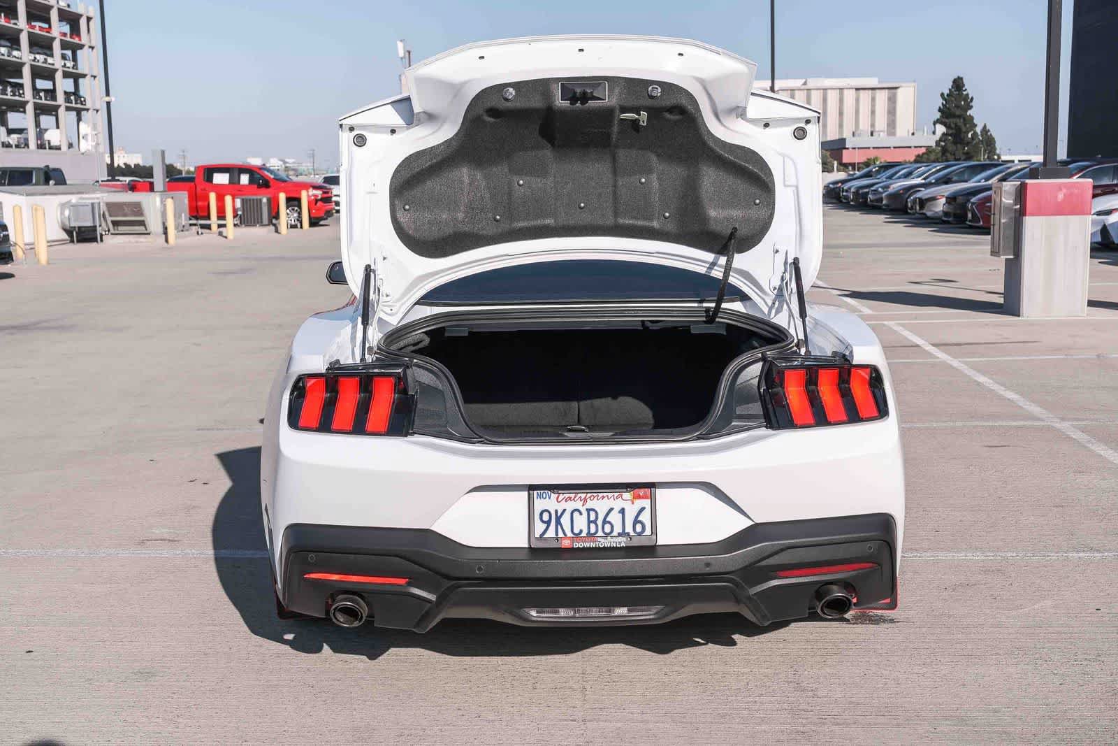 Used 2024 Ford Mustang Coupe RWD image 25