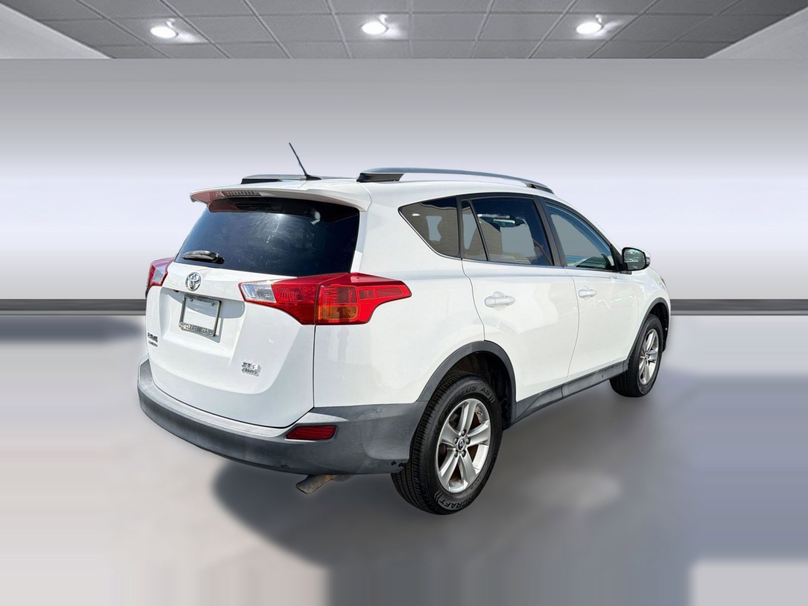 Used 2015 Toyota RAV4 XLE image 9