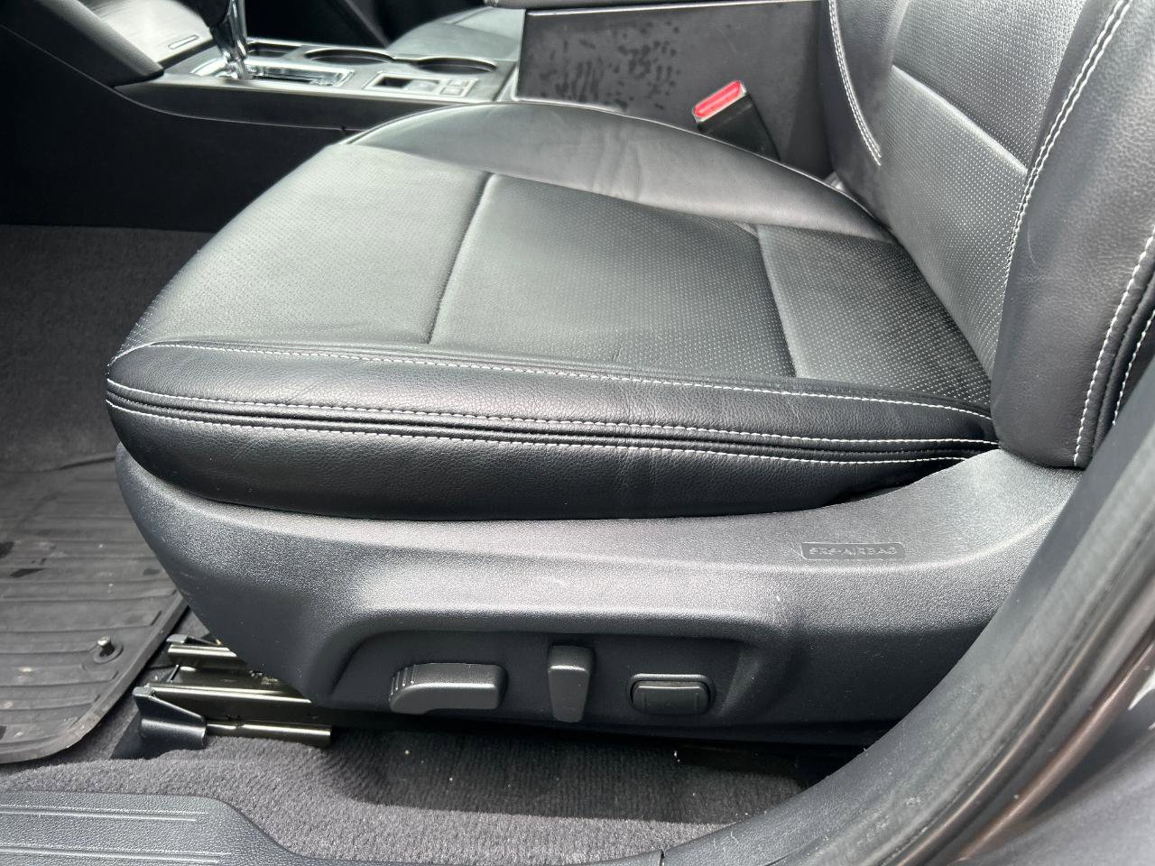 Used 2018 Subaru Outback 2.5i Limited image 15