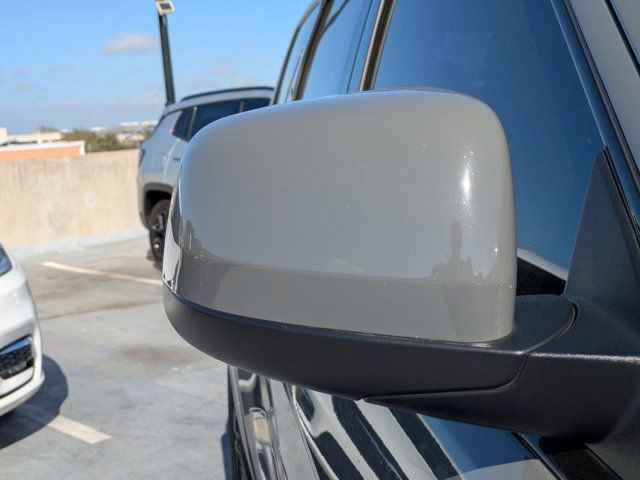 Used 2020 Jeep Grand Cherokee Altitude image 10