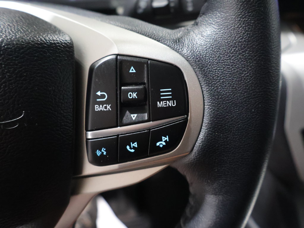 Used 2024 Ford Explorer XLT w/ Equipment Group 202A AWD/4WD image 36
