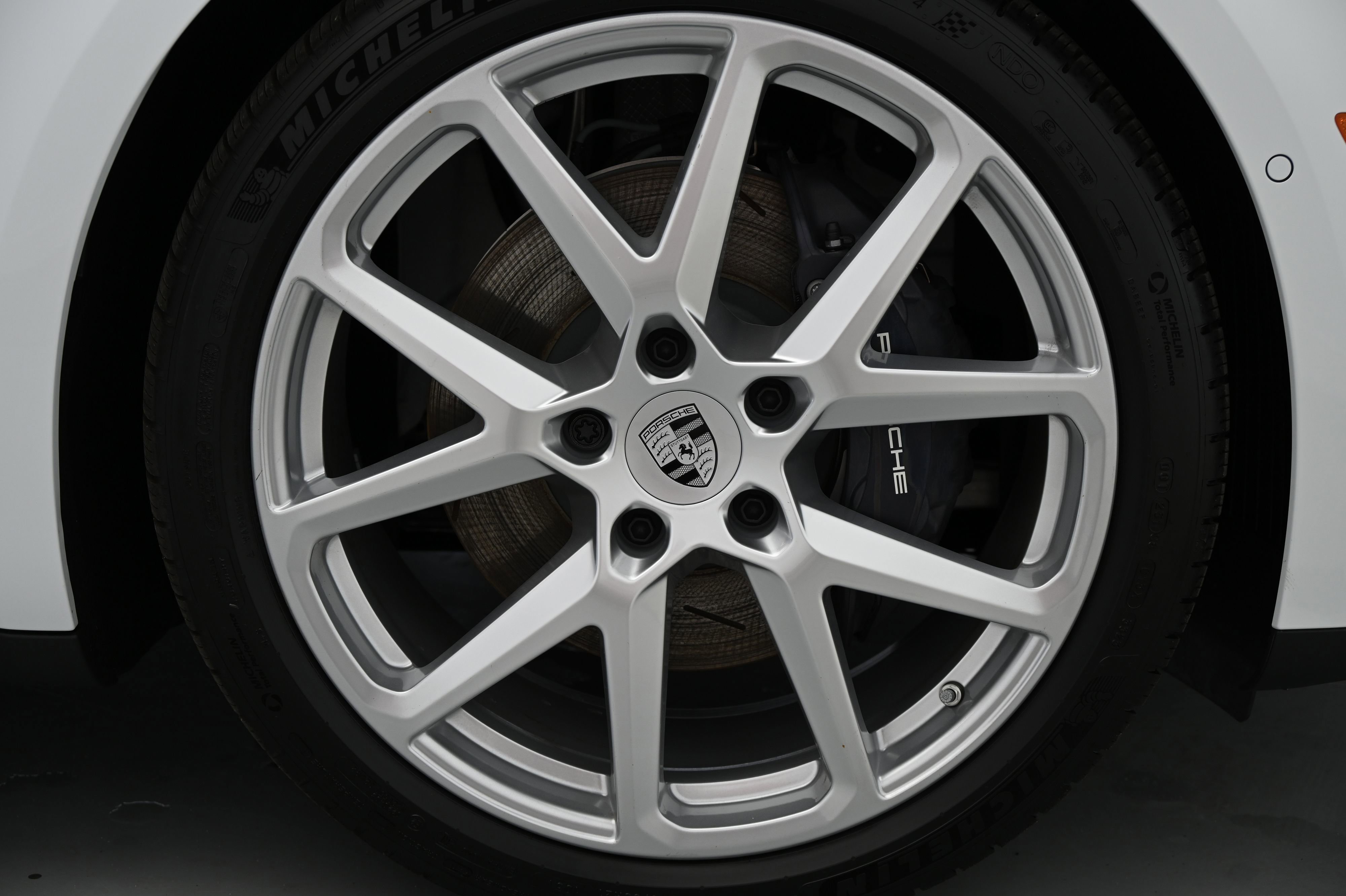 Used 2024 Porsche Panamera 4 image 20