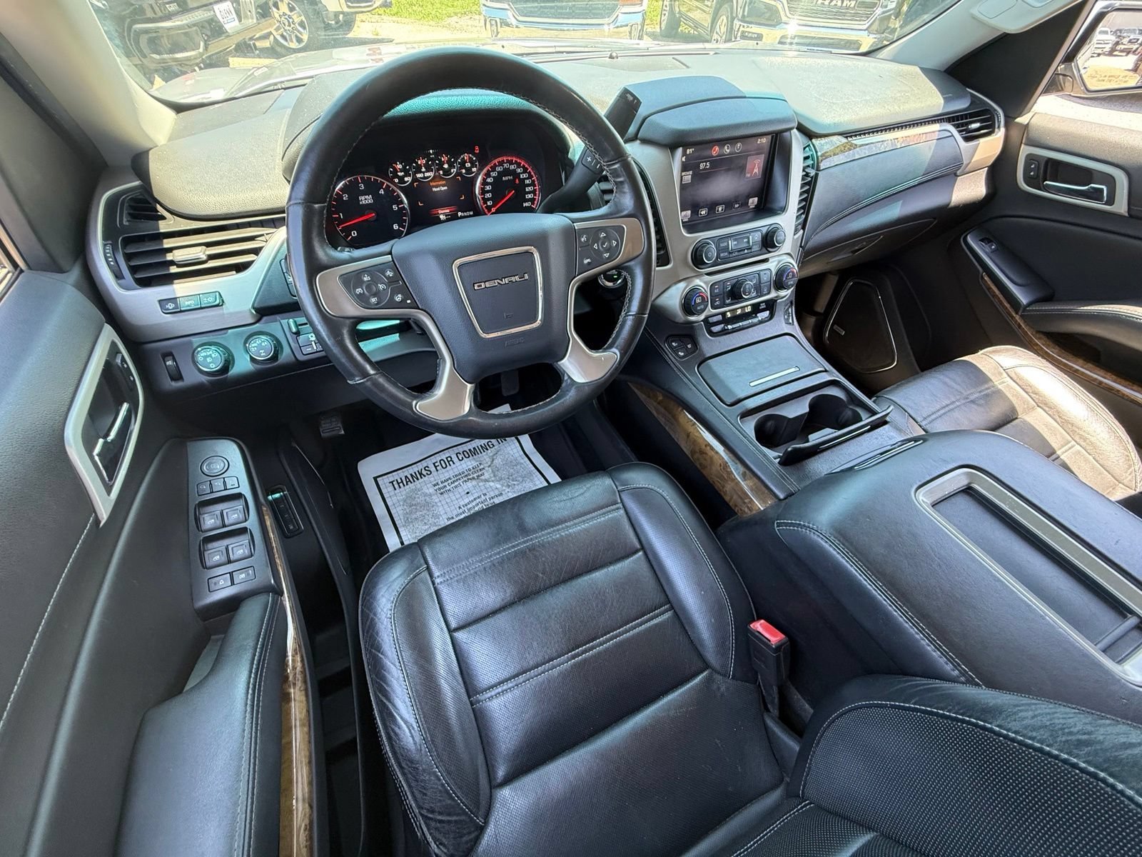 Used 2015 GMC Yukon XL Denali w/ Touring Package AWD/4WD image 13