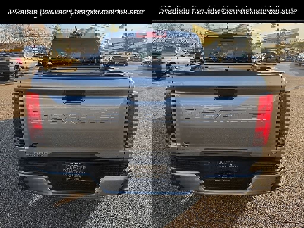 Used 2023 Chevrolet Colorado LT w/ LT Convenience Package image 4