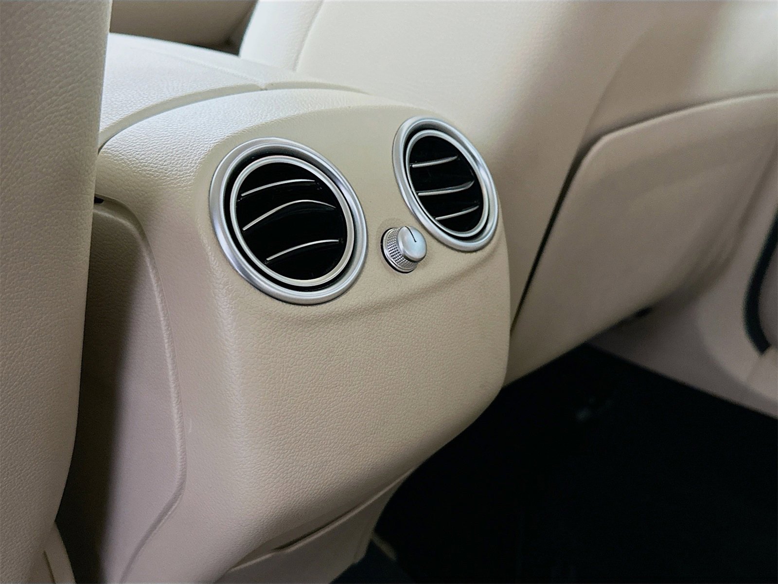 Used 2020 Mercedes-Benz GLC 300 4MATIC image 22