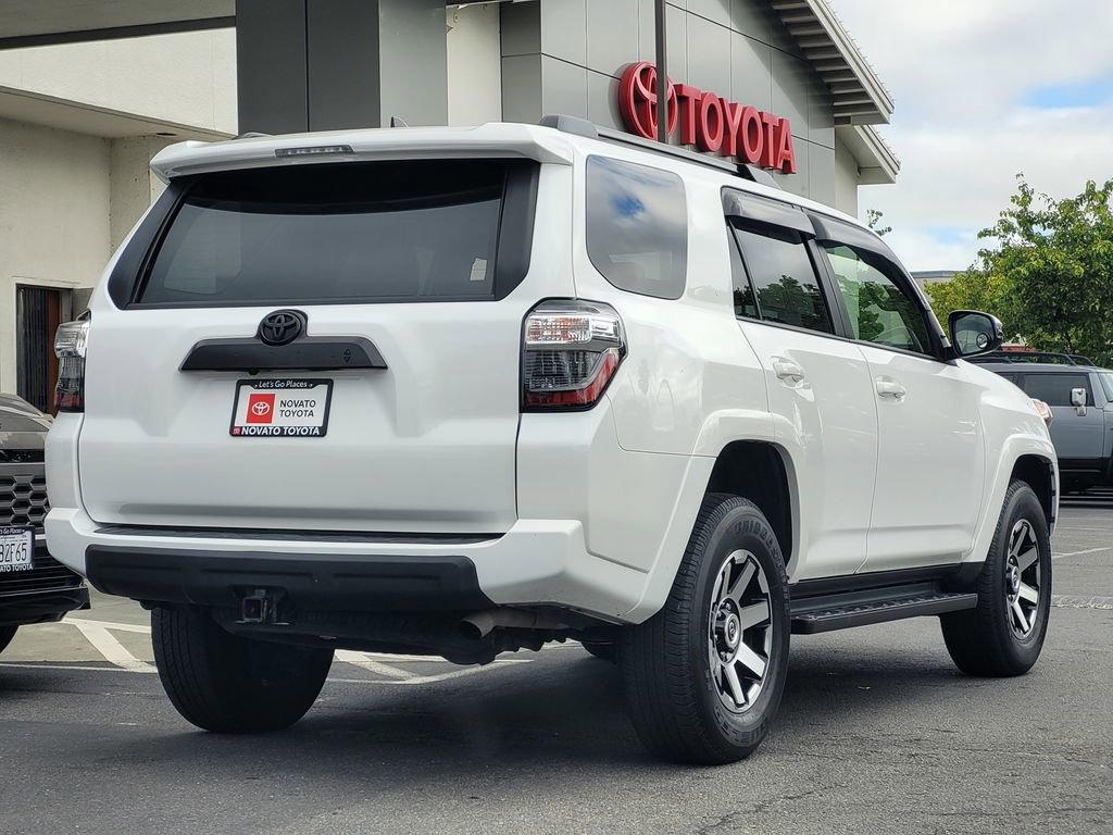 Used 2023 Toyota 4Runner TRD Off-Road Premium w/ Moonroof Package AWD/4WD image 5