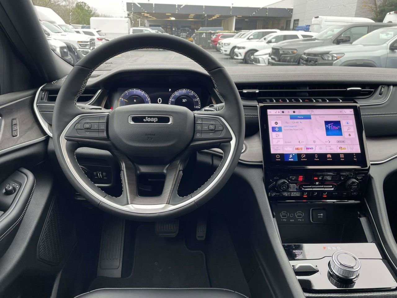 New 2025 Jeep Grand Cherokee L Limited image 26