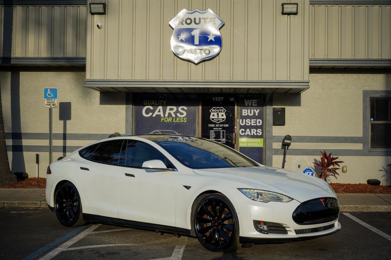 Used 2016 Tesla Model S 70D image 5