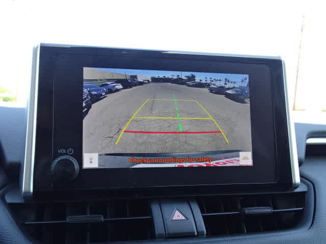 Certified 2025 Toyota RAV4 LE FWD image 28