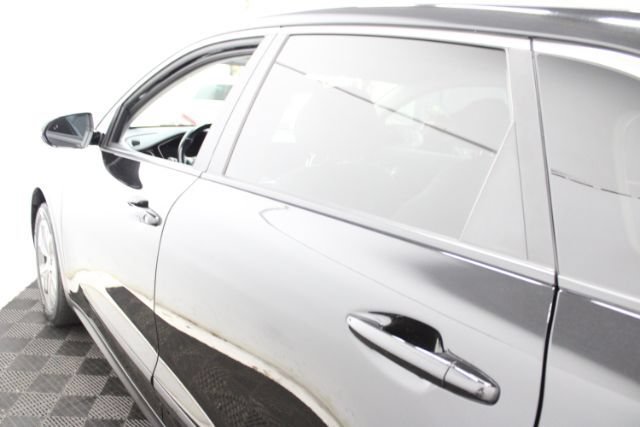 Used 2022 Kia Niro EX FWD image 10