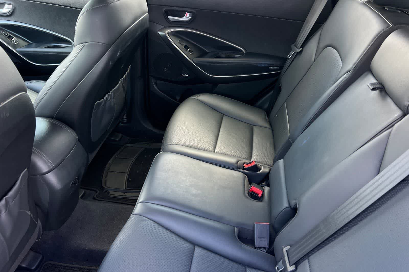 Used 2018 Hyundai Santa Fe Sport w/ 2.0T Ultimate Tech Package 05 FWD image 5